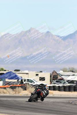 media/Nov-16-2025-Race Pace (Sun) [[8c5fa54630]]/Non Verified Riders (1st 20 Minutes)/4-Turn 16 (1116am)/